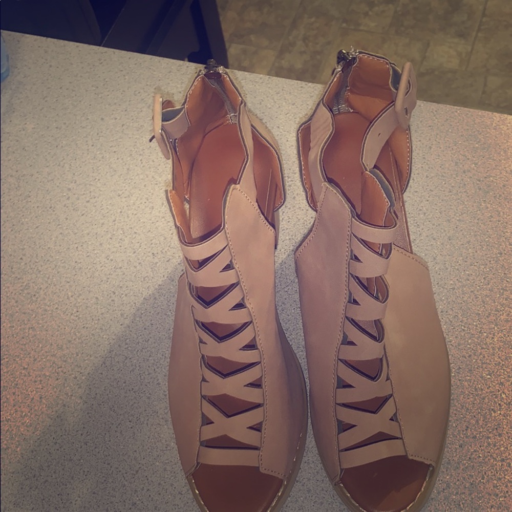 Nude chunky heel sandal - Picture 5 of 6